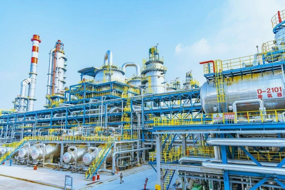 打造世界級高科技一體化綠色石化基地——鎮海煉化艾克森換熱機組案例